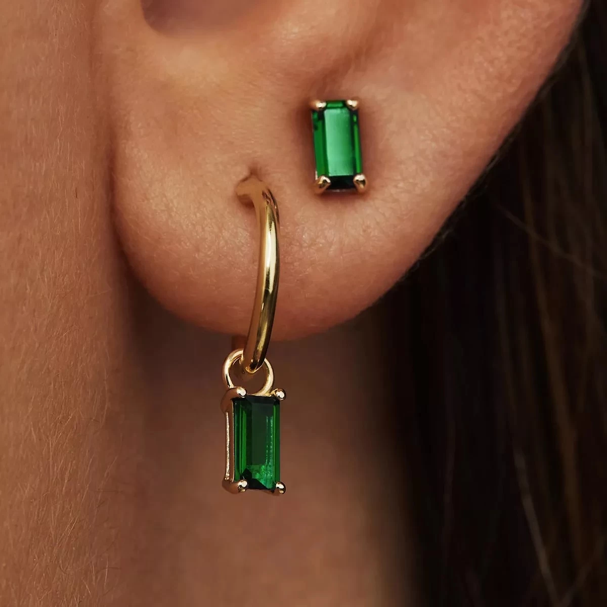 Isabel Bernard Baguette Vere 14 Karat Ear Studs Gold Ohrstecker - Image 3