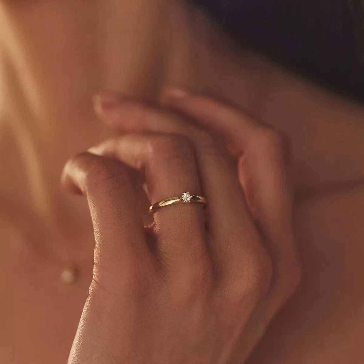 Isabel Bernard De La Paix Sybil 14 Karat Ring | Diamond 0.10 Ct Gold Diamantring - Image 2