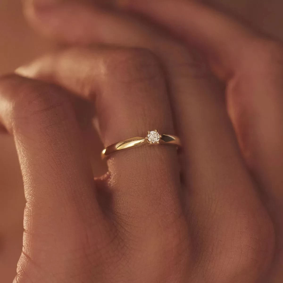 Isabel Bernard De La Paix Sybil 14 Karat Ring | Diamond 0.10 Ct Gold Diamantring - Image 3