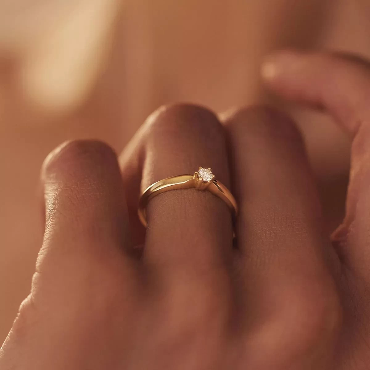 Isabel Bernard De La Paix Emily 14 Karat Ring | Diamond 0.05 Ct Gold Diamantring - Image 2