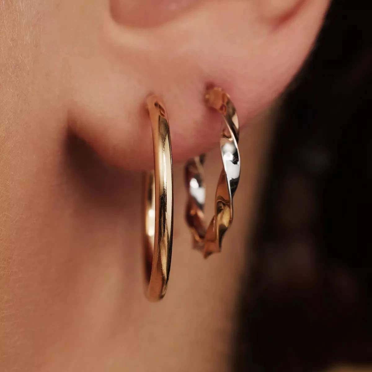 Isabel Bernard Rivoli Estelle 14 Karat Hoop Earrings Gold Creole - Image 2