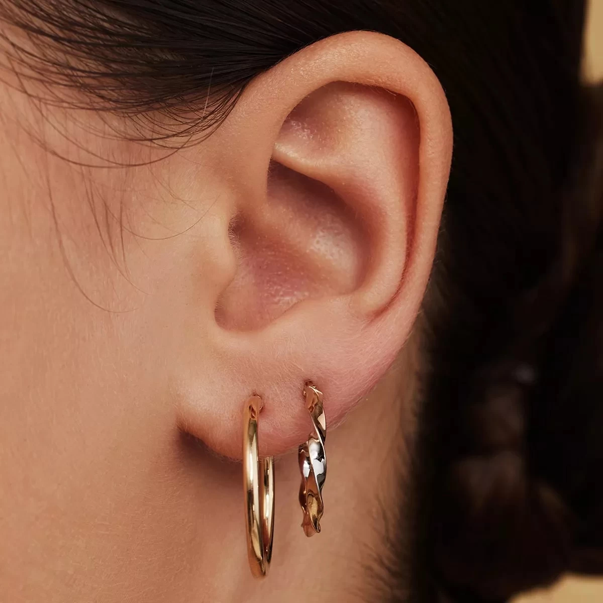 Isabel Bernard Rivoli Estelle 14 Karat Hoop Earrings Gold Creole - Image 3