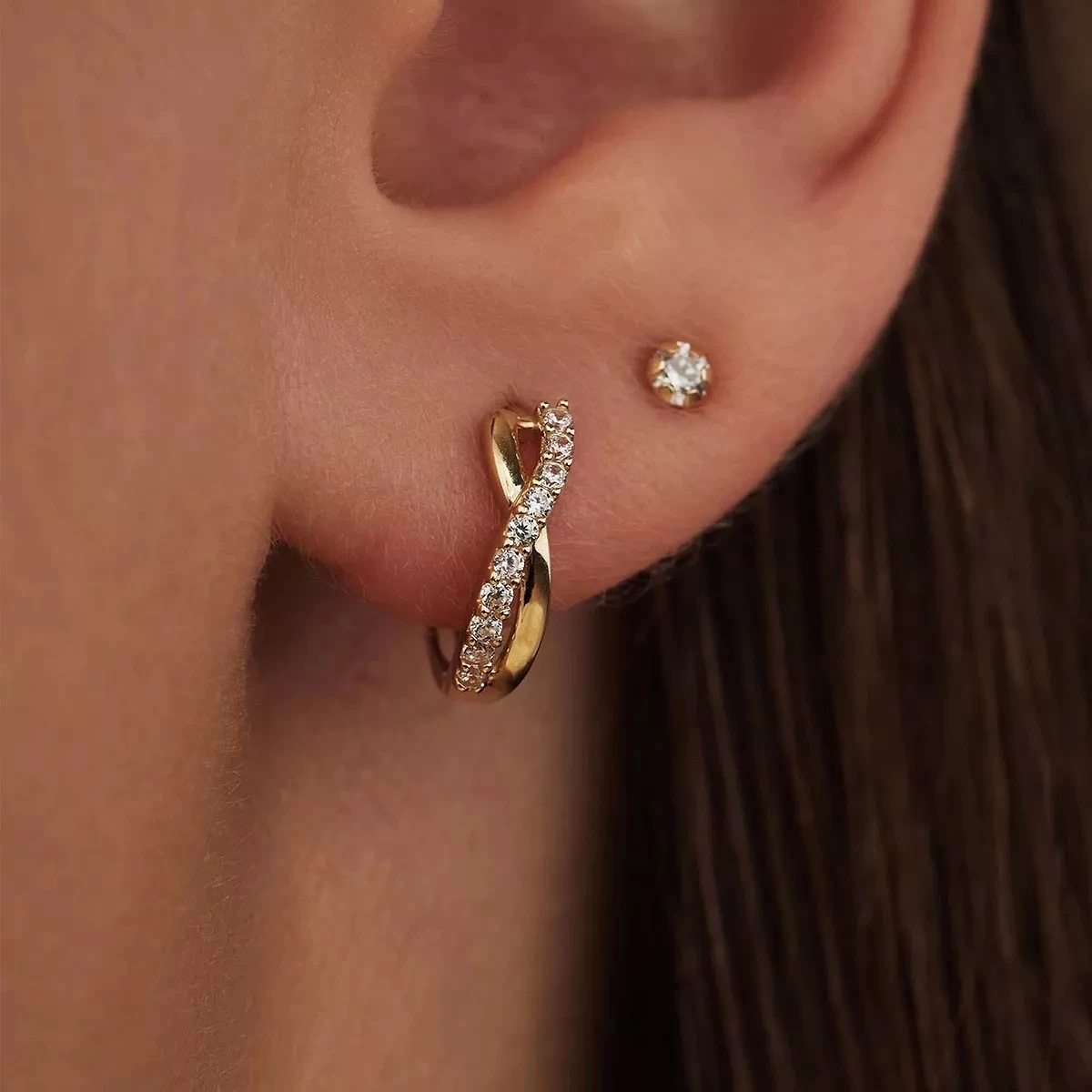 Isabel Bernard Rivoli Esmée 14 Karat Hoop Earrings With Zirconia Gold Creole - Image 3