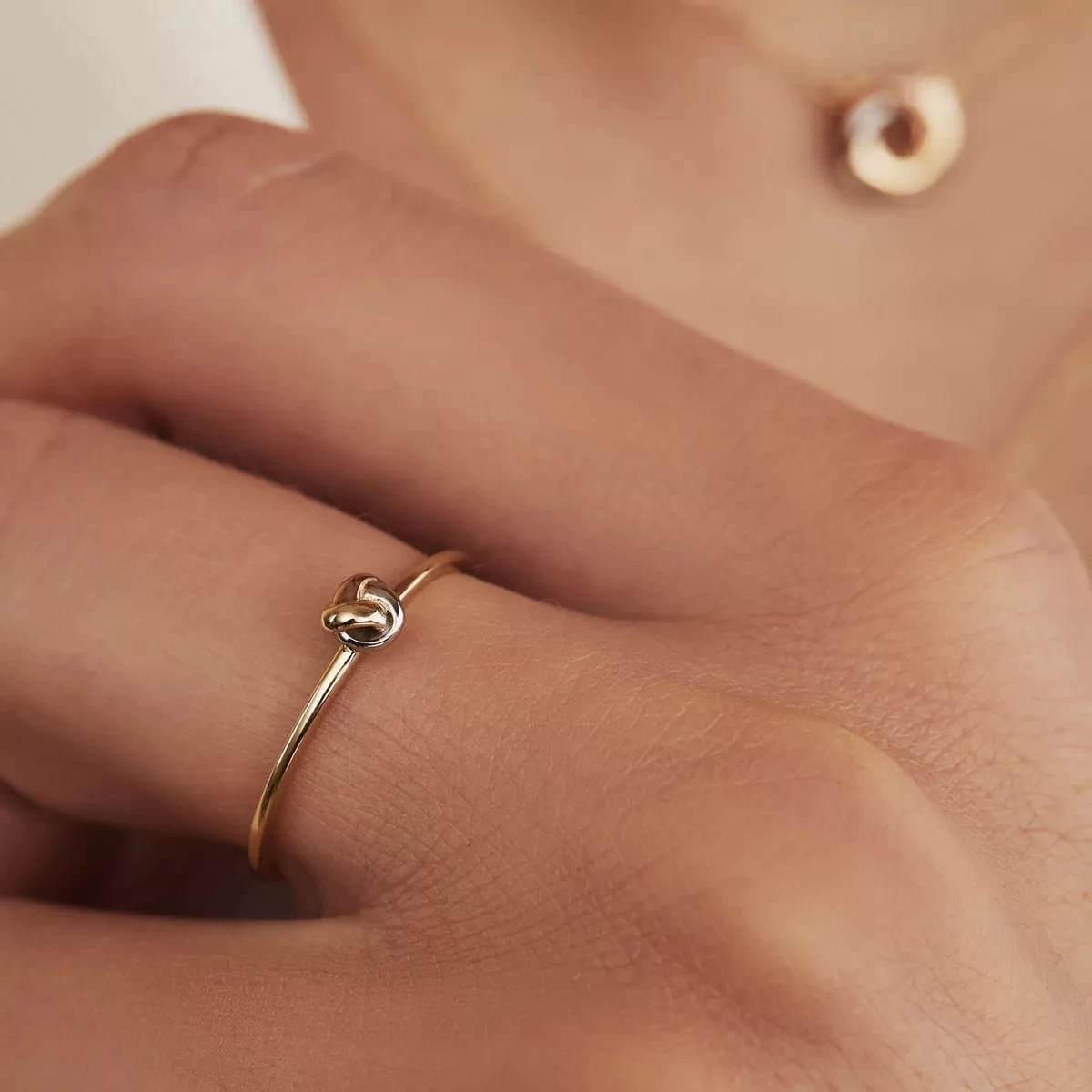 Isabel Bernard Tricolore Maeva 14 Karat Ring Gold Siegelring - Image 2